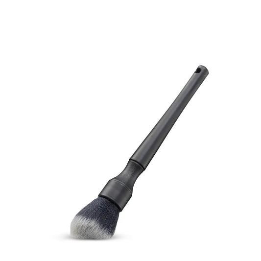 CarClean Rekondpensel - mjuk borste perfekt för skonsam och effektiv rengöring av känsliga ytor i bilens interiör och exteriör. Idealisk för fläktgaller, instrumentpaneler och andra svåråtkomliga områden.