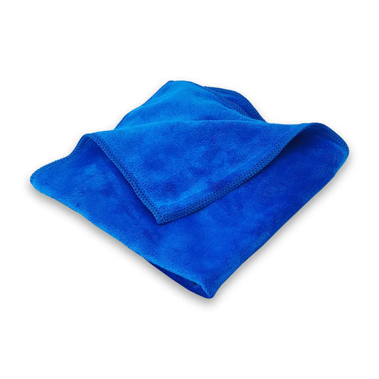 Blå keramisk torkduk från CarClean Sweden, särskilt designad för bilvård och detaljerad polering. Denna högkvalitativa torkduk är perfekt för att torka av och polera bilens lack utan att lämna ränder, repor eller ludd. Tillverkad med avancerade material för att ge optimal absorption och en skinande finish, vilket gör den idealisk för keramiska behandlingar och noggrann rengöring. Ett måste för alla som vill uppnå professionella resultat vid bilvård.